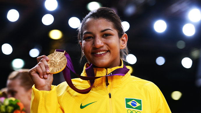 A primeira mulher brasileira a conquistar o ouro foi Sarah Menezes Foto: Frank File/AFP/VEJA