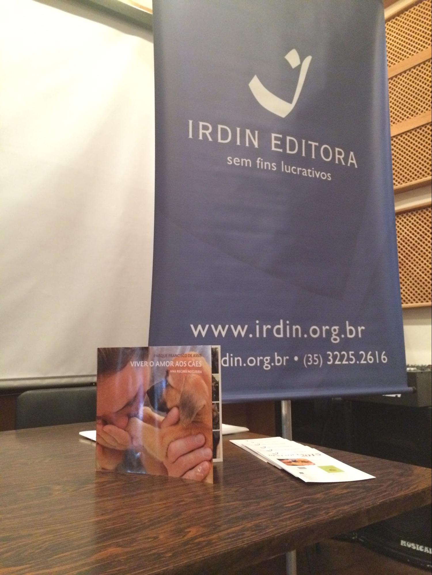 A editora Irdin, sem fins lucrativos, foi a responsável pela publicação do livro - Foto:Elaine Maciel 