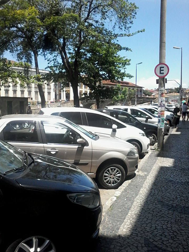 A Avenida Tancredo Neves também fará parte do sistema de estacionamento rotativo são-joanense. FOTO/VAN: Jéssica Corrêa.