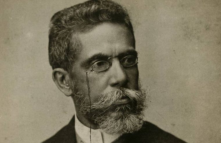 Uma biografia de Machado de Assis, um dos fundadores da Academia Brasileira de Letras
