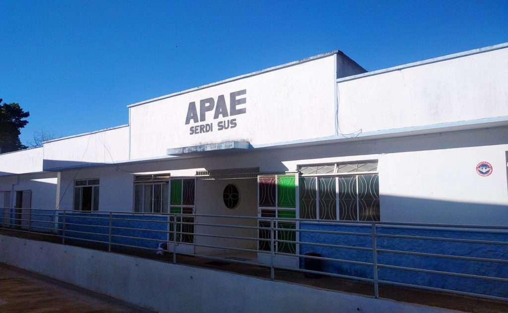 Prédio onde ocorre os atendimentos da APAE. 