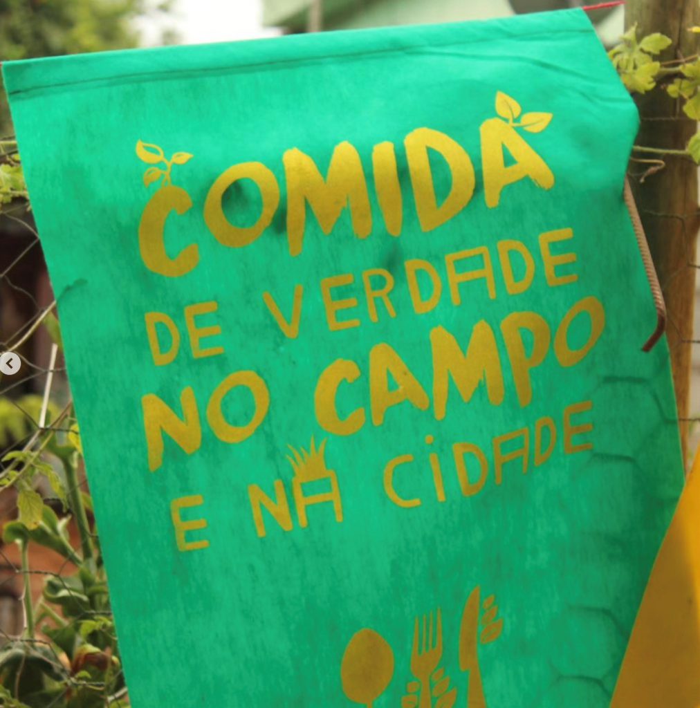 Placa no evento Intercâmbio Agroecológico.
