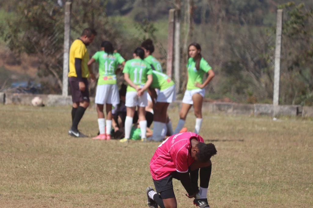 Jogo da final entre Sementes e Resende.