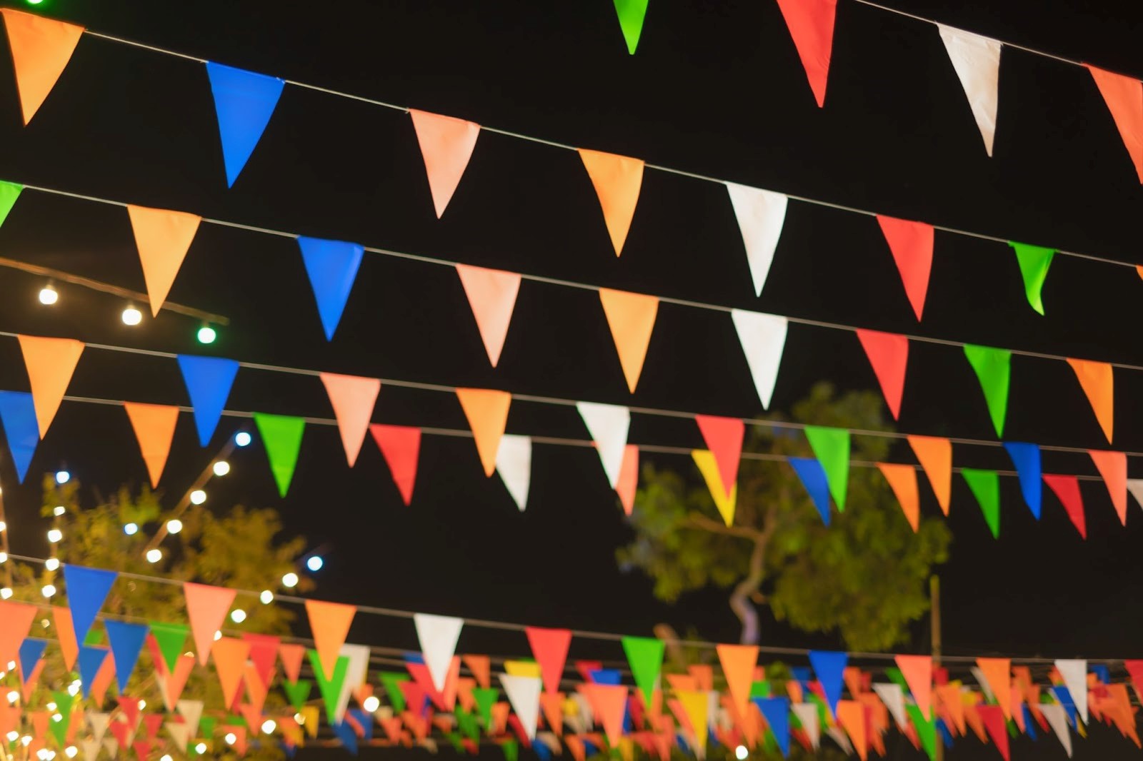Bandeirinhas de Festa Junina.
